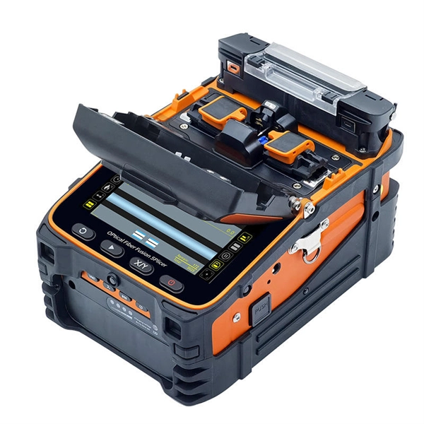 Transmission Rate of WDM Fiber Optic Communication Systems