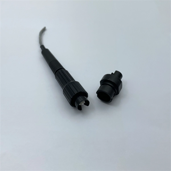 Is optical fiber made of crystalline material 